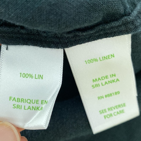 Lilly Pulitzer linen shirt. - Picture 7 of 7